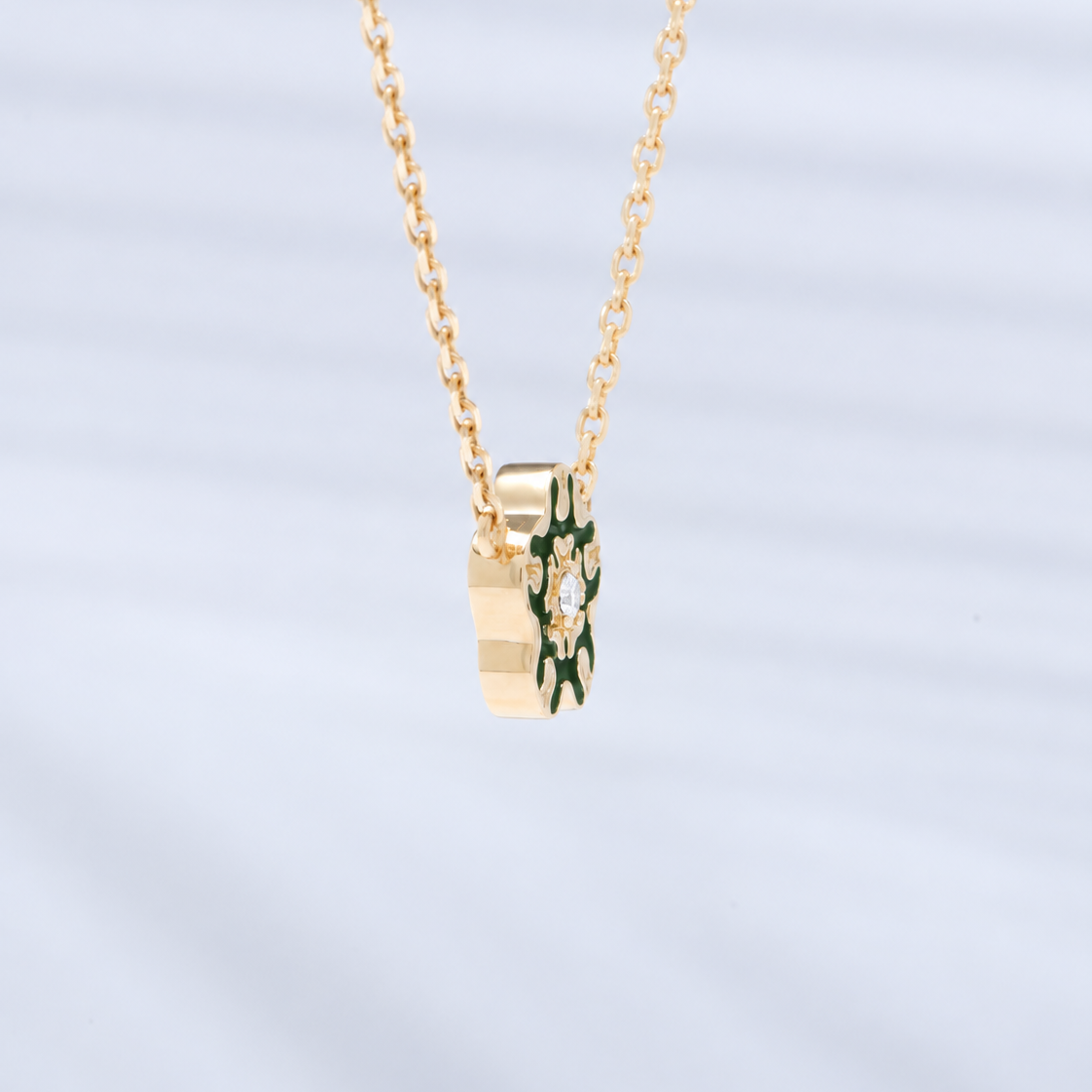 Signature Garden Isle Pendant - XS